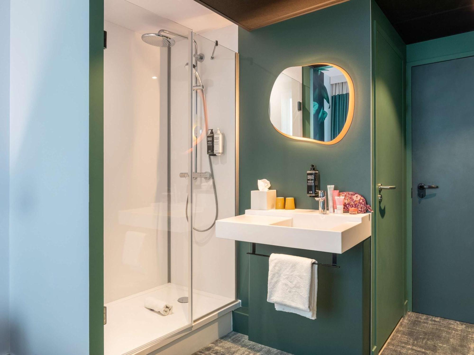 Hotel Ibis Styles Bezons Paris La Defense Esterno foto